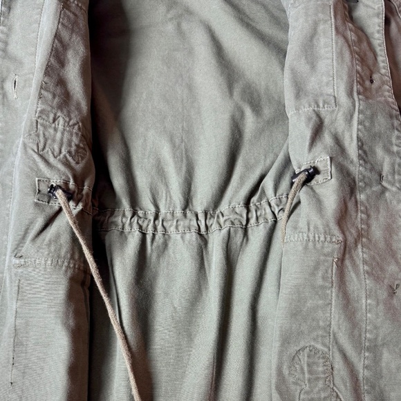 Forever 21 Women’s Olive Green Utility Cargo Jacket with Fun Embroidered Patches - Picture 7 of 9